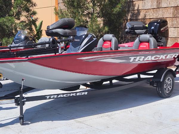 2025 Tracker Pro Team 175