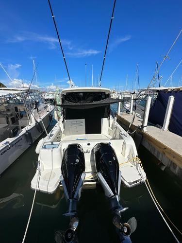 Boston Whaler 325 Conquest