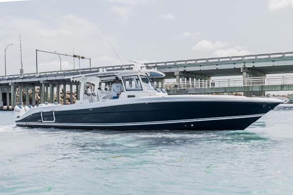 2026 HCB 42 Lujo