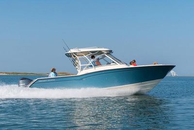 Grady-White Freedom 325 Boat