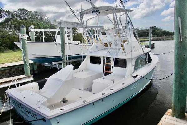 1978 Bertram Flybridge Cruiser