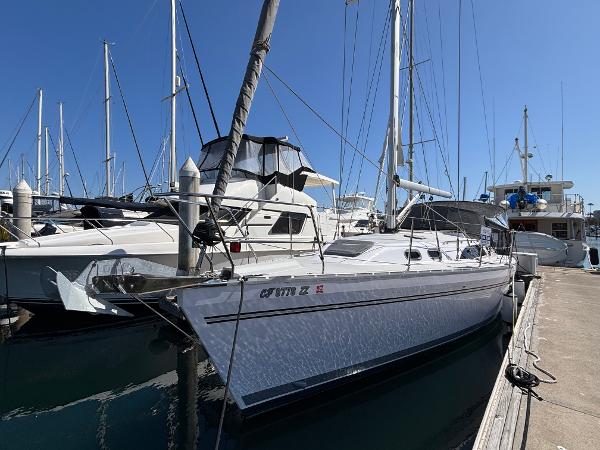 Catalina 385