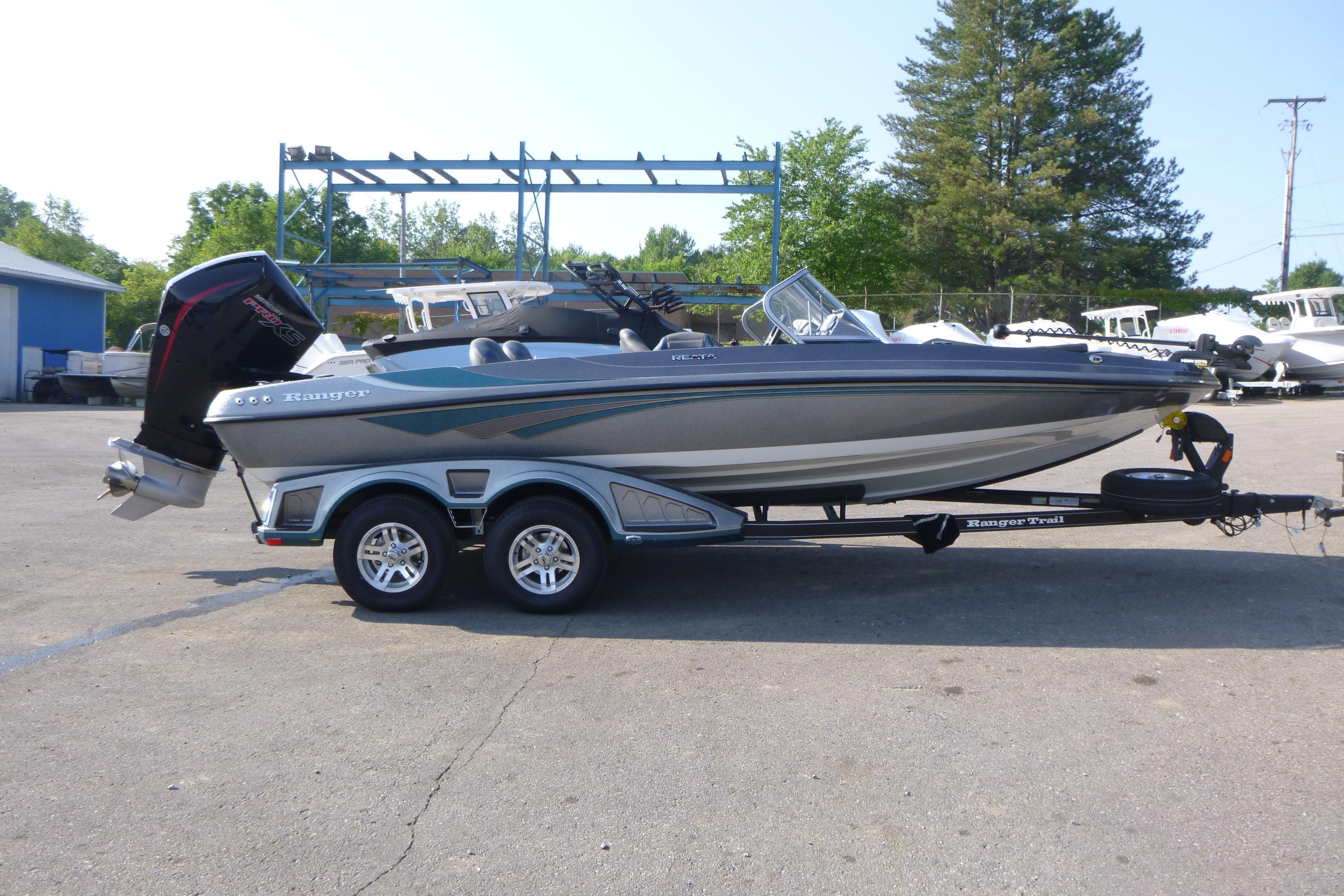 2024 Ranger 212LS