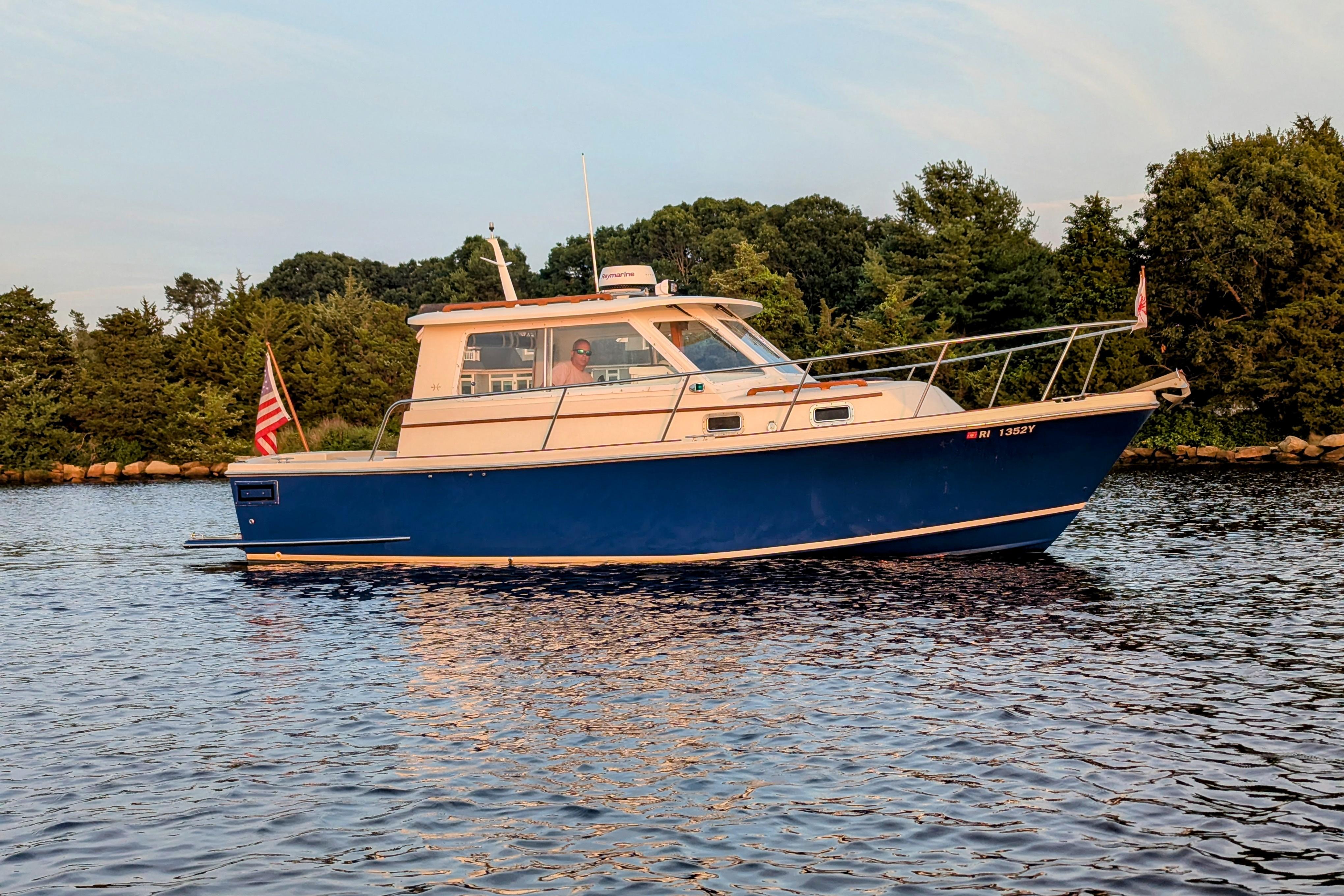 2000 Hunt Yachts 28 Express