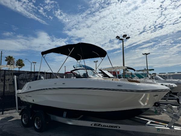 2021 Bayliner VR5 Bowrider OB