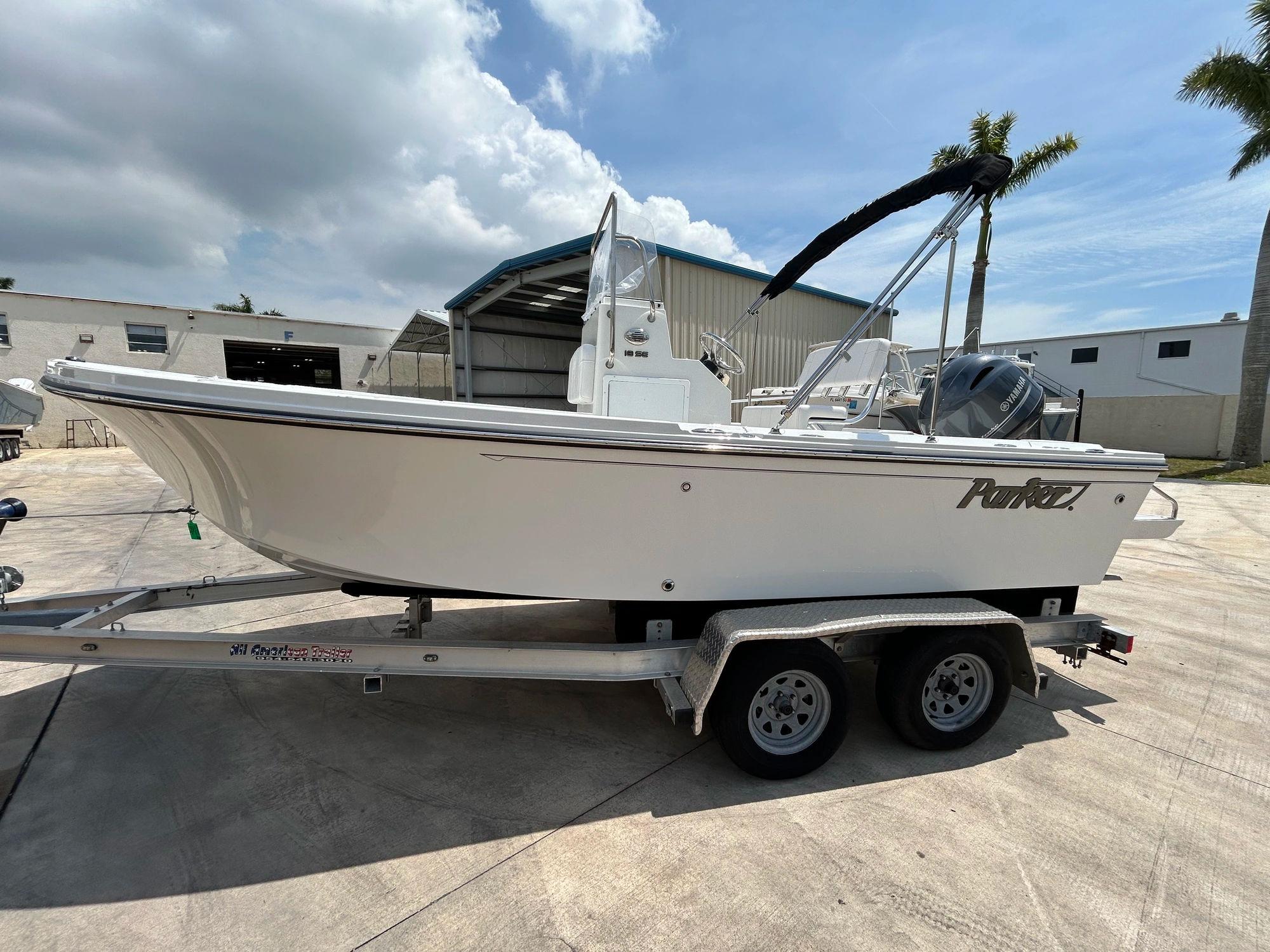 2025 Parker 18SE Center Console