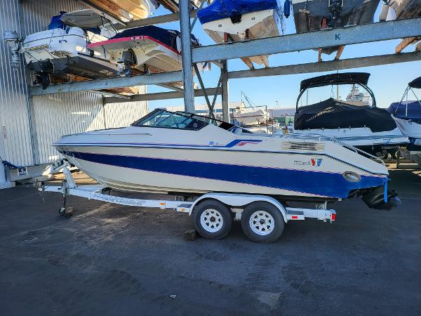 1988 Wellcraft 220 Elite
