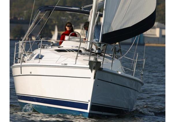 Hunter 33 Manufacturer Provided Image