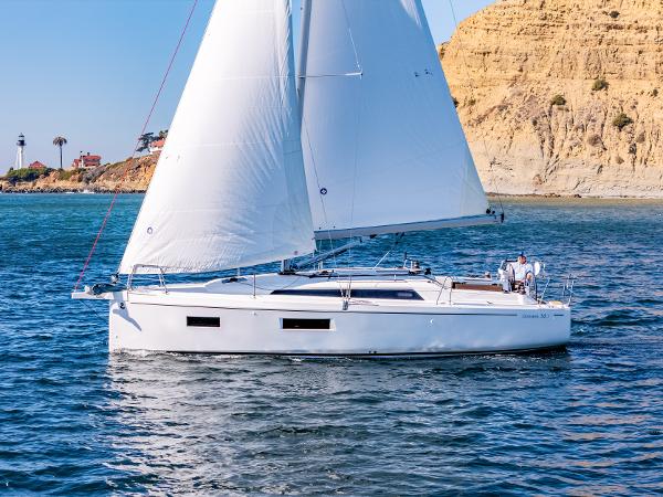 2025 Beneteau Oceanis 34.1