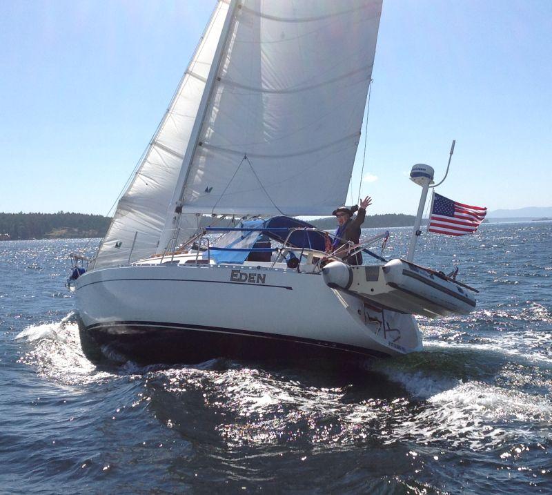 1993 Freedom Cruising sloop