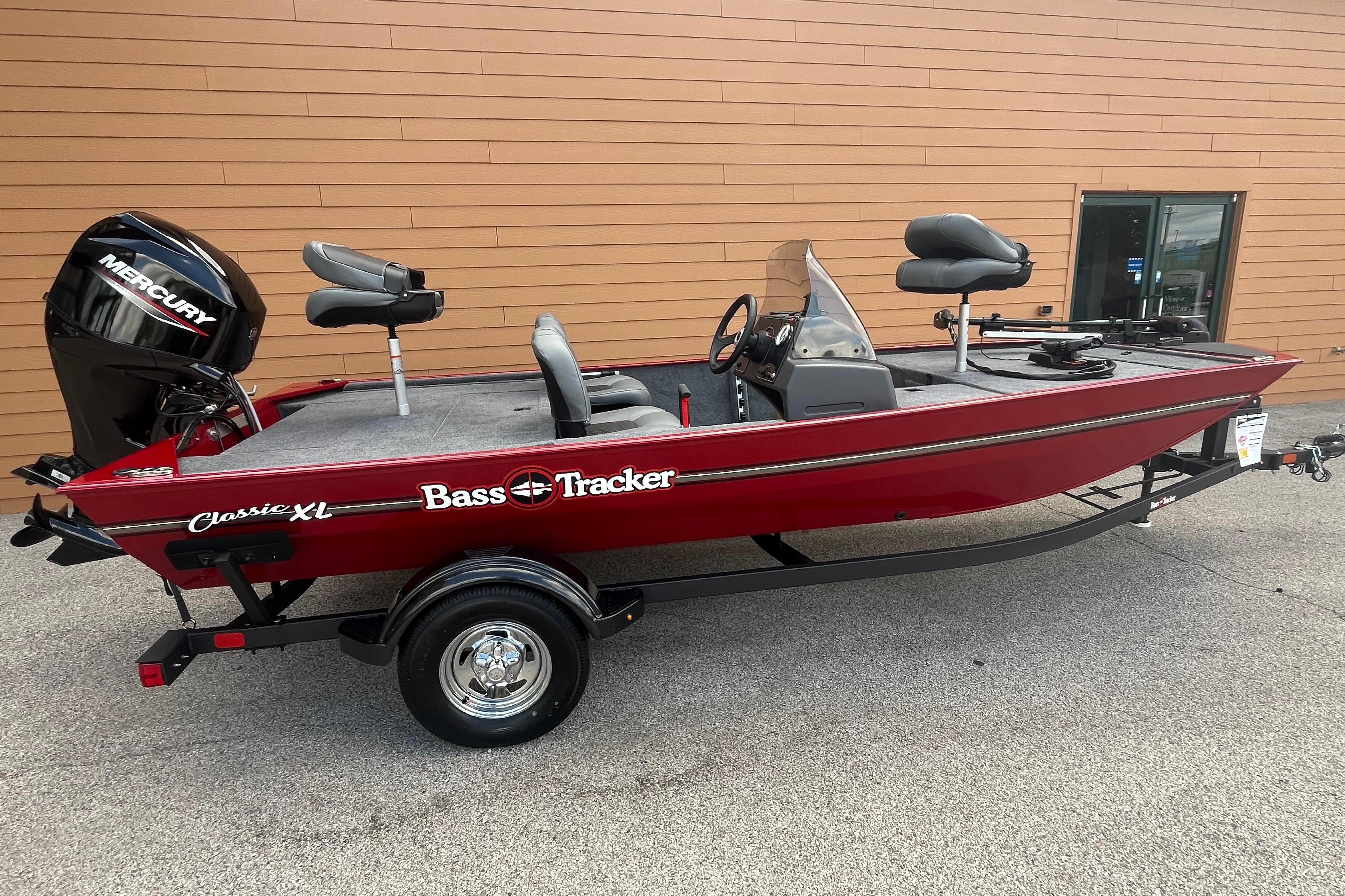 2026 Tracker Bass Tracker Classic XL