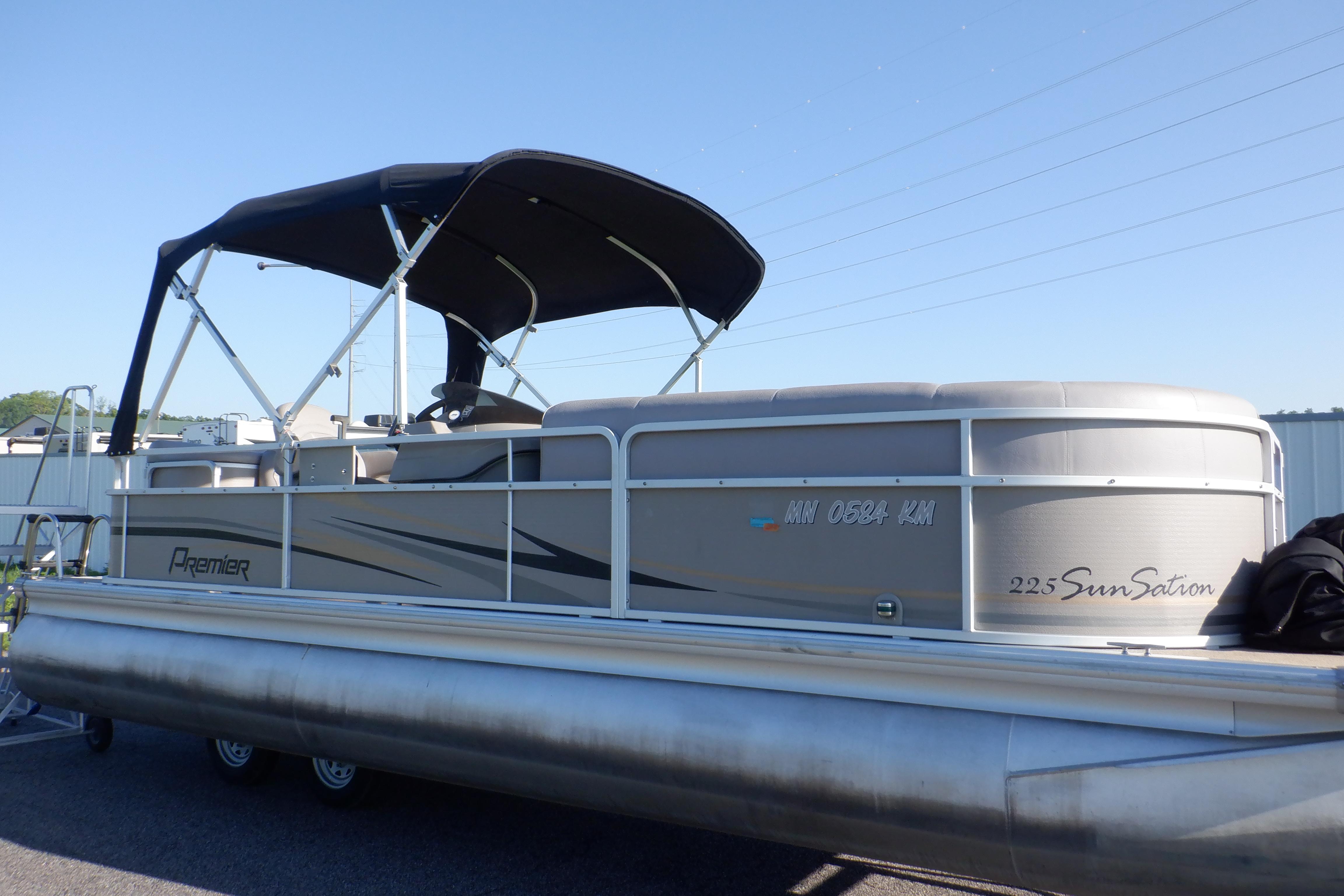 2009 Premier 225 Sunsation LTD