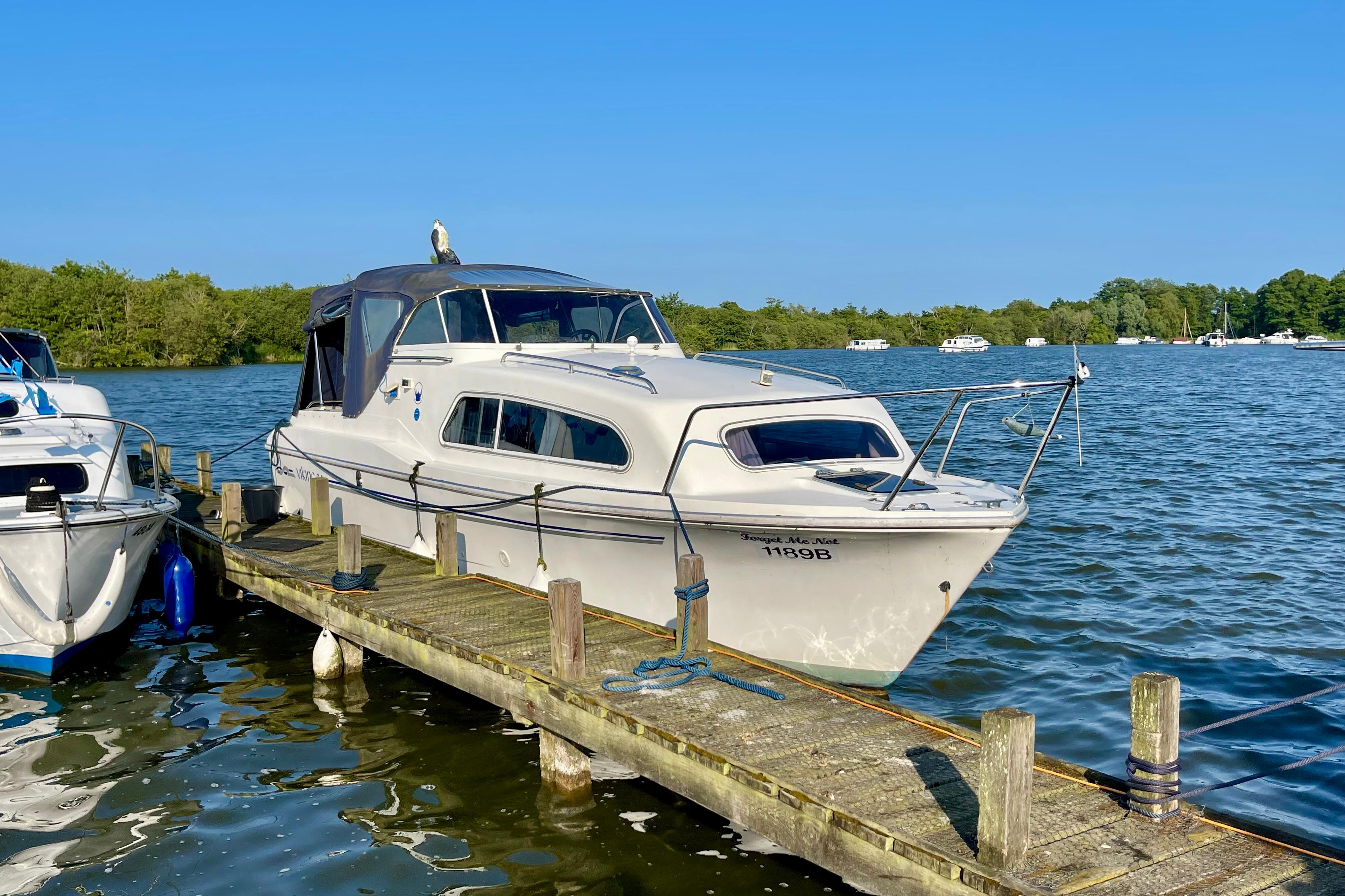 2017 Viking 24 Hi Line Wide Beam