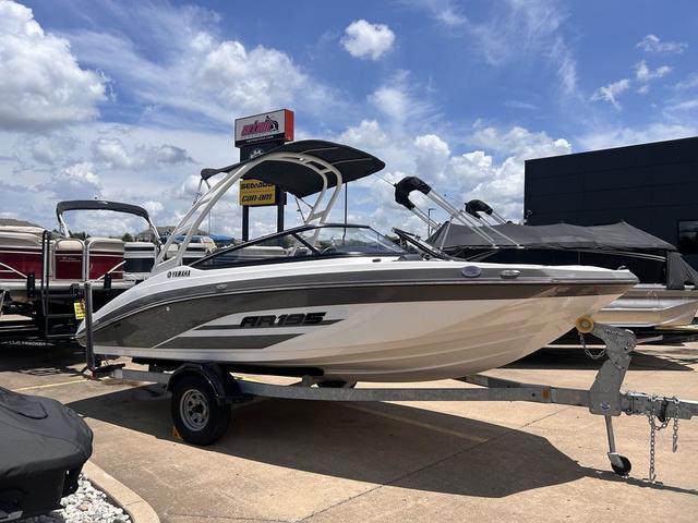 Yamaha Boats AR195