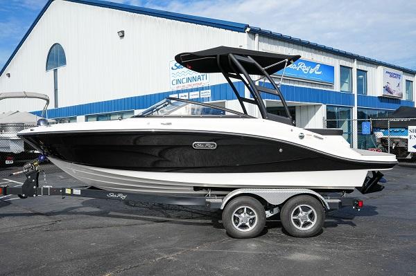 Sea Ray SPX 190 2025 Sea Ray SPX 190 boat on trailer outside dealership.