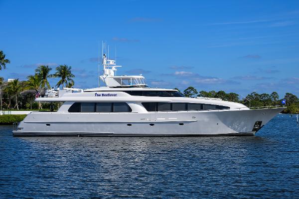 2000 West Bay Pilothouse Motoryacht