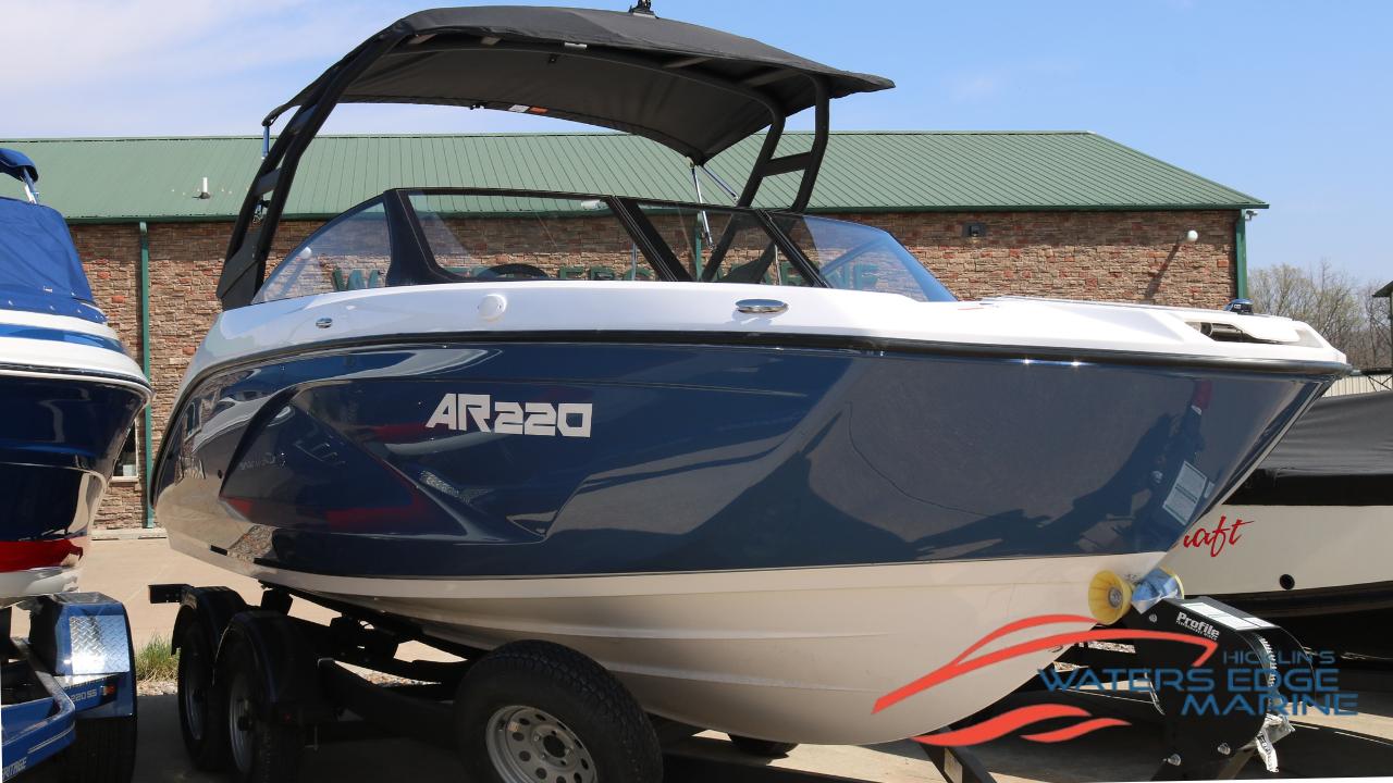 2025 Yamaha Boats AR220