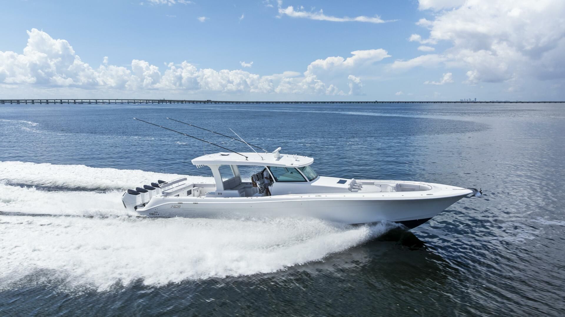 2026 HCB 56 Suenos GIX