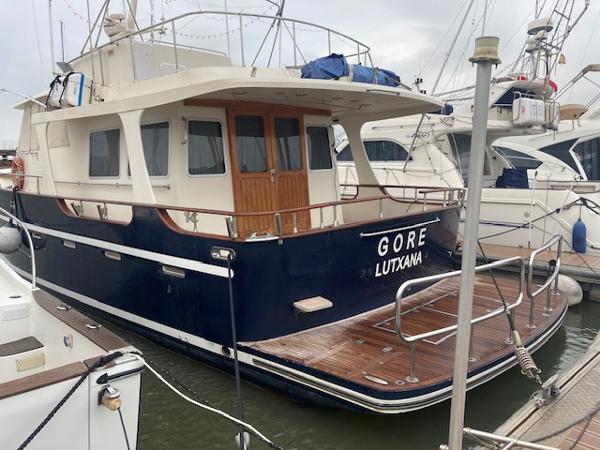 2001 Belliure 48