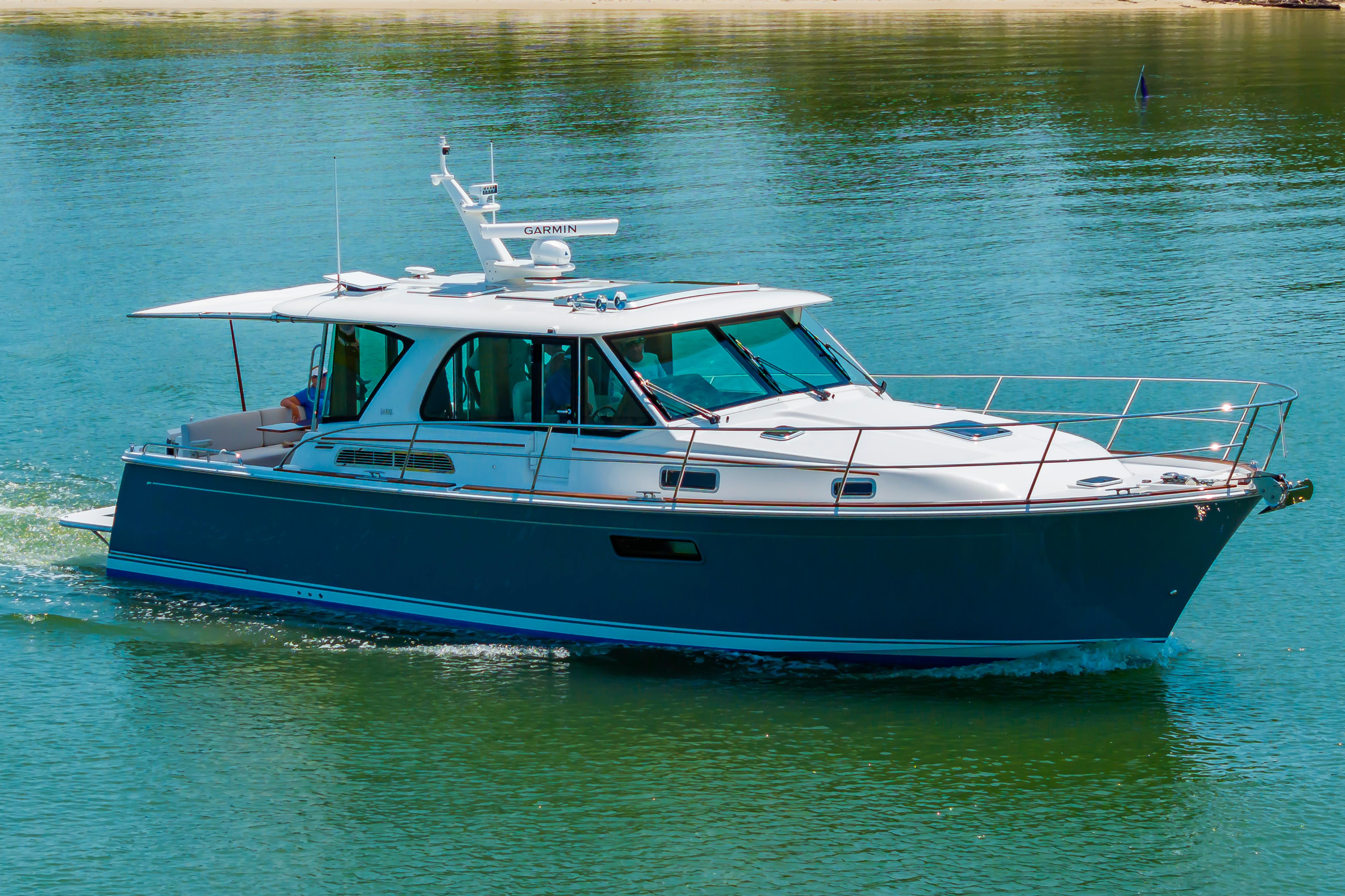 Sabre 43 Salon Express 2026 Sabre 43 Salon Express cruising on calm water.