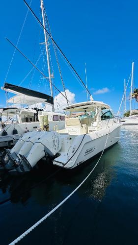 2018 Boston Whaler 345 Conquest