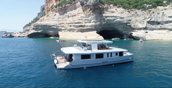 2022 Custom MaisonMarine 66