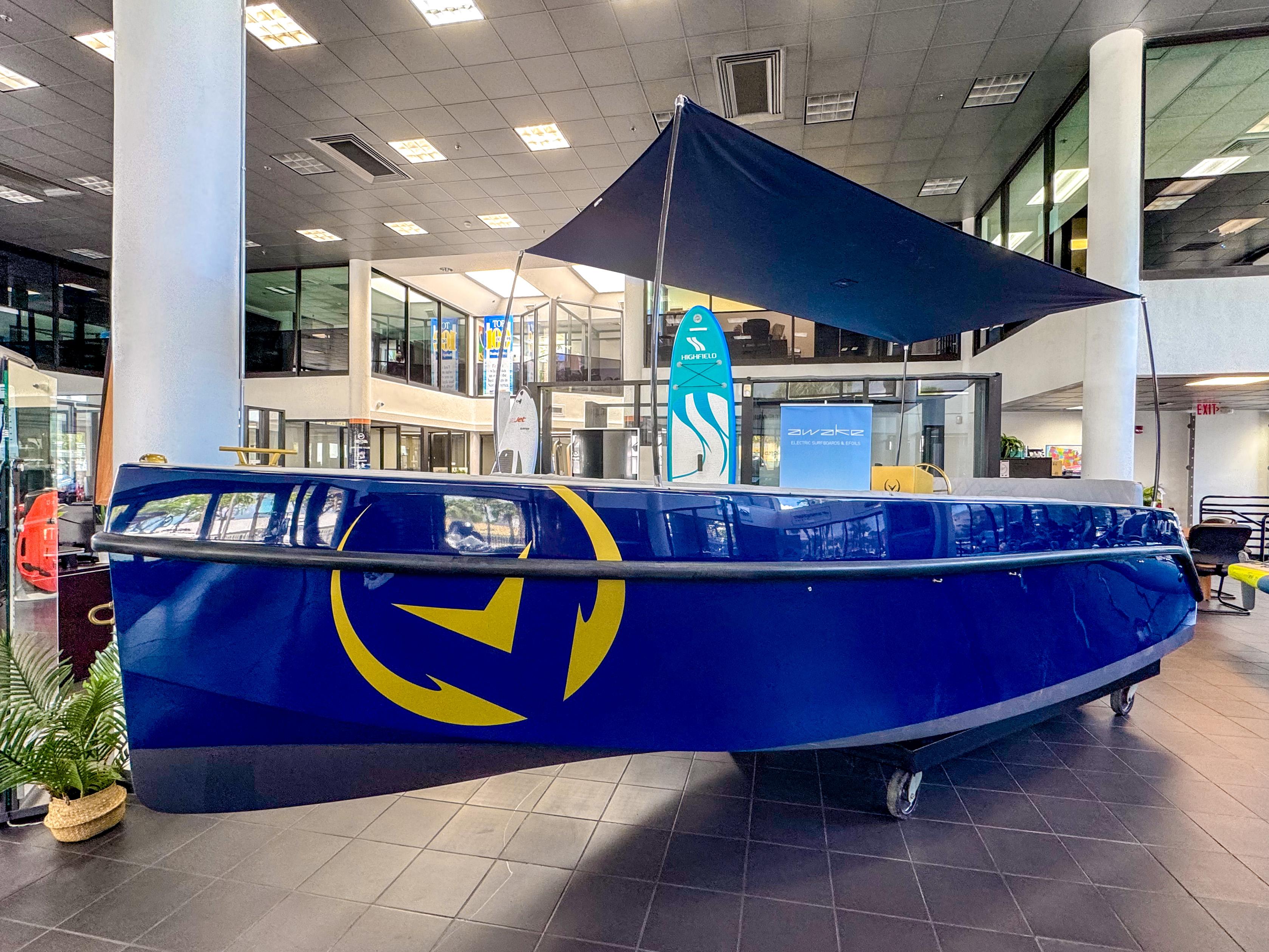 2025 Vision Marine Technologies Volt 180