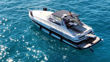 1992 Ferretti Yachts Pershing 40