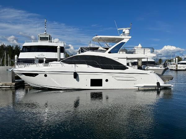 Azimut Fly 50 Skye at Dock