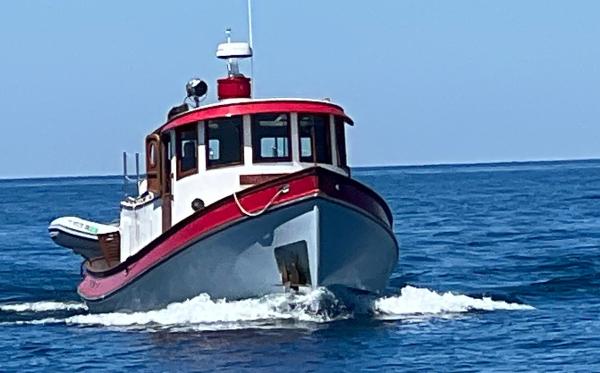 Lord Nelson Victory Tug 37