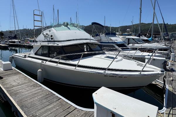 1988 Bertram 28 Sport Fisherman