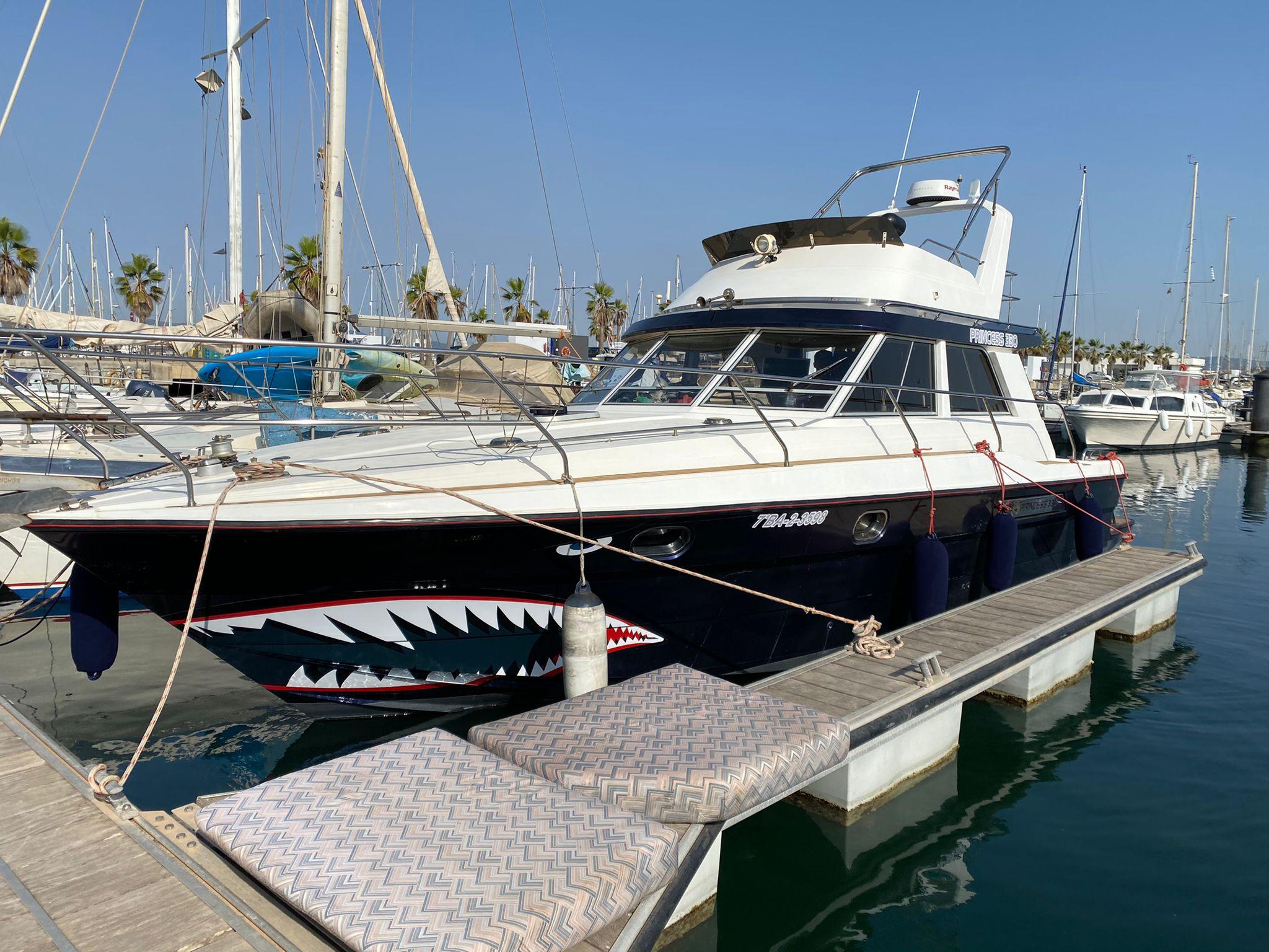 1990 Princess 330