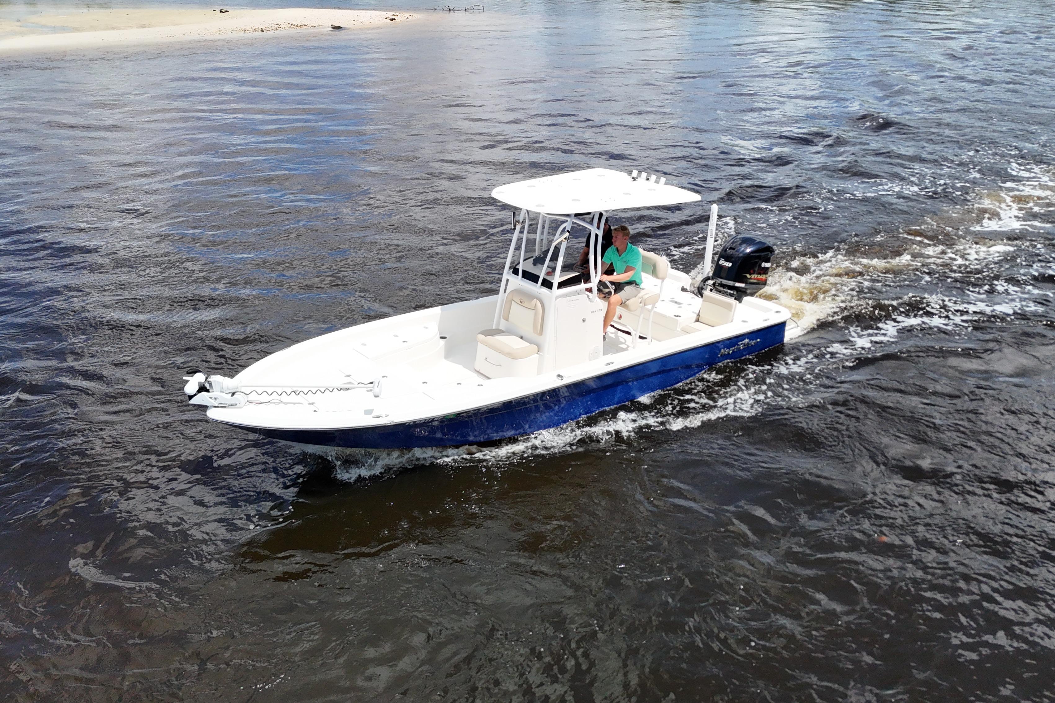 2017 NauticStar 244 XTS