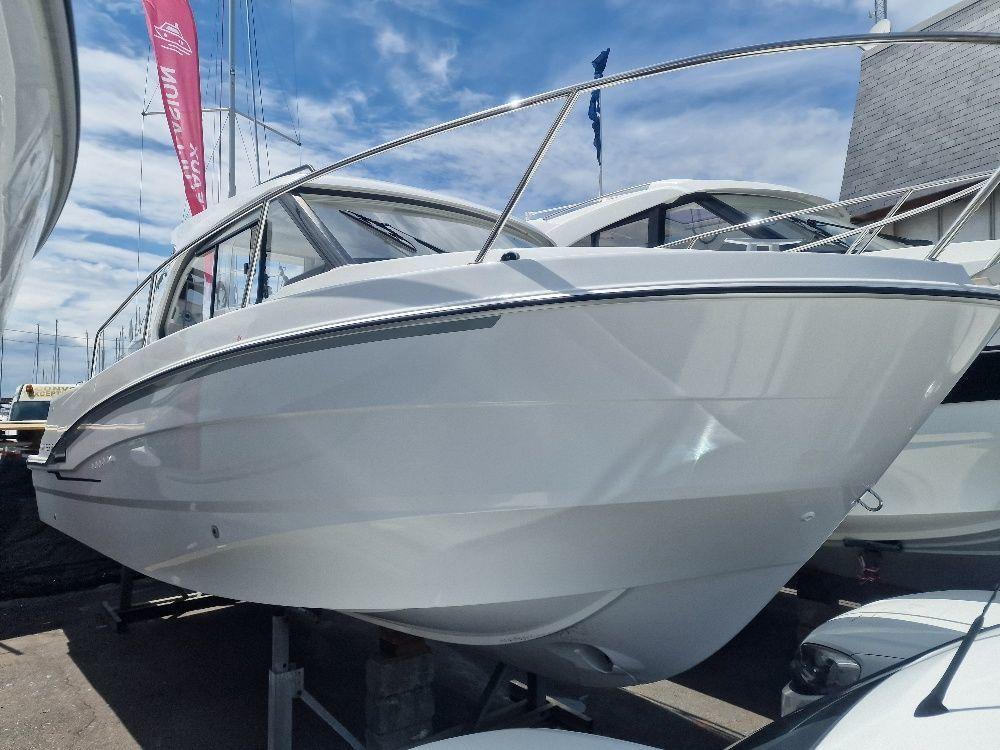 2024 Beneteau Antares 8