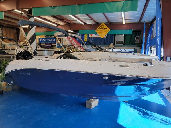 Hurricane Sundeck Sport 205 Ob boats for sale 