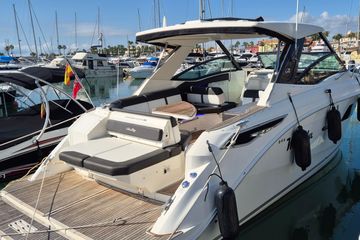 2018 Sea Ray 320 Sundancer
