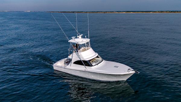 Viking 38 Billfish 2021 Viking 38 Billfish cruising on open water.