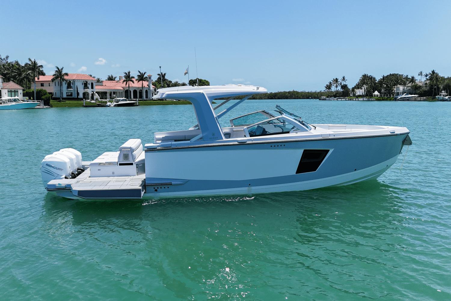 2023 Aviara AV40 OB