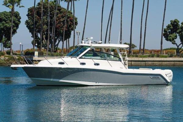 Boston Whaler 345 Conquest