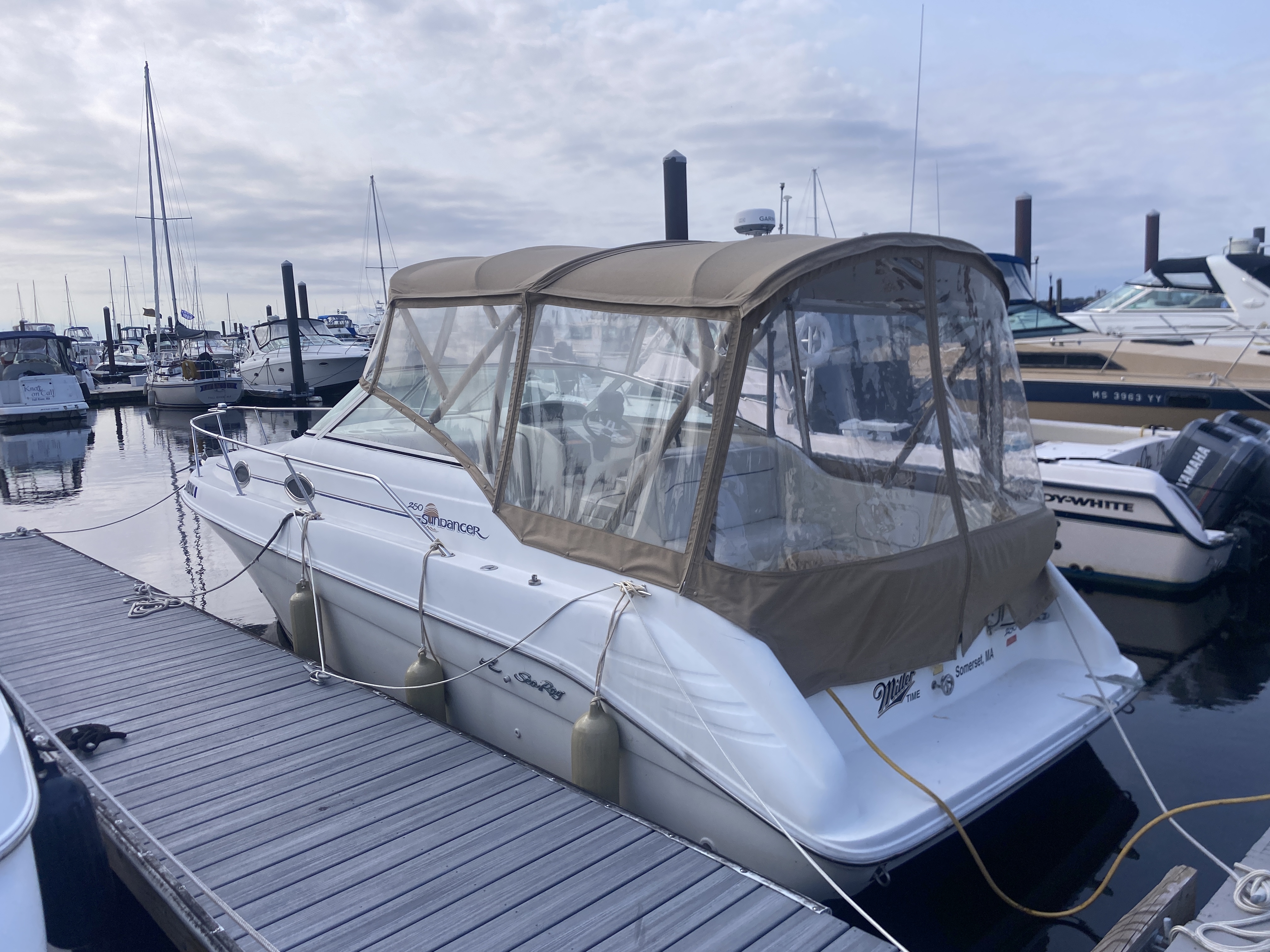Sea Ray 250 Sundancer
