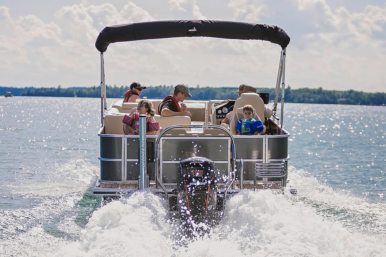 Lund Boat image