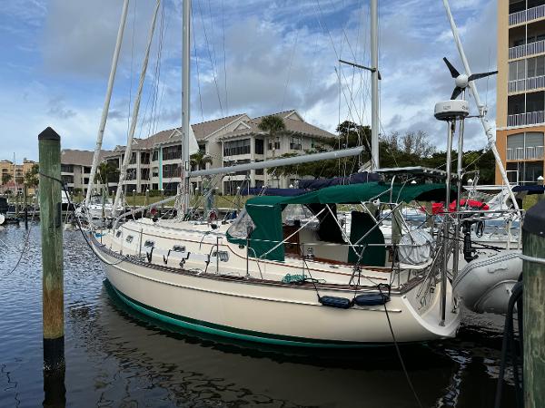 2003 Island Packet 350