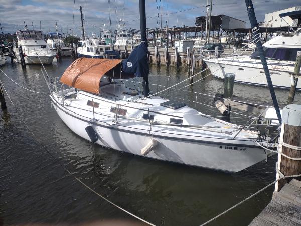 1982 Seafarer 30