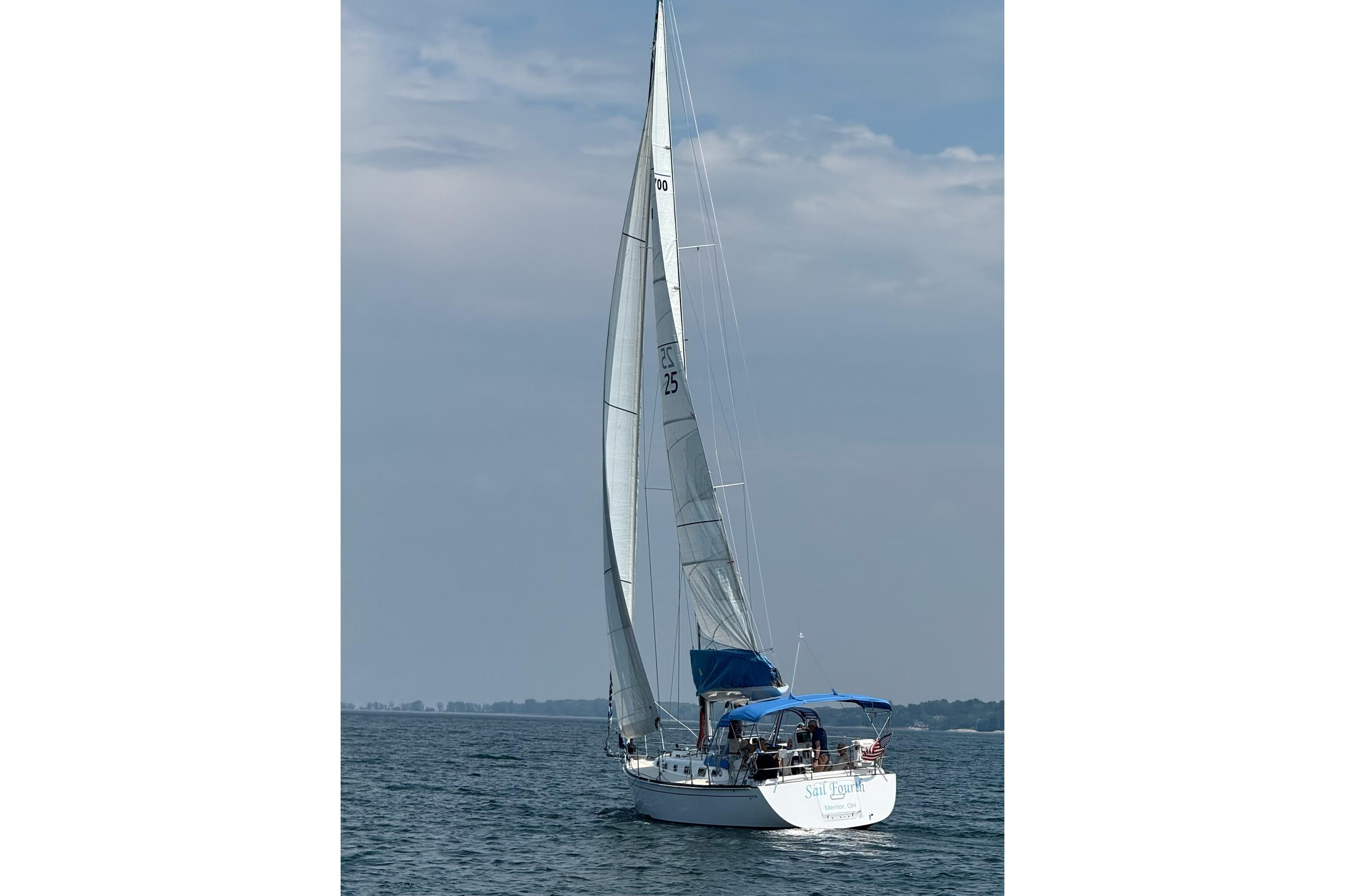 2001 Tartan 3700