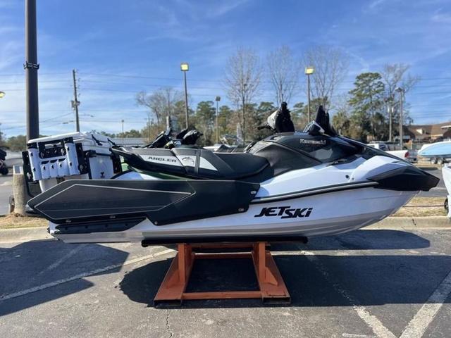 2025 Kawasaki Ultra® 160LX