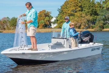 2025 Sea Pro 172 Bay