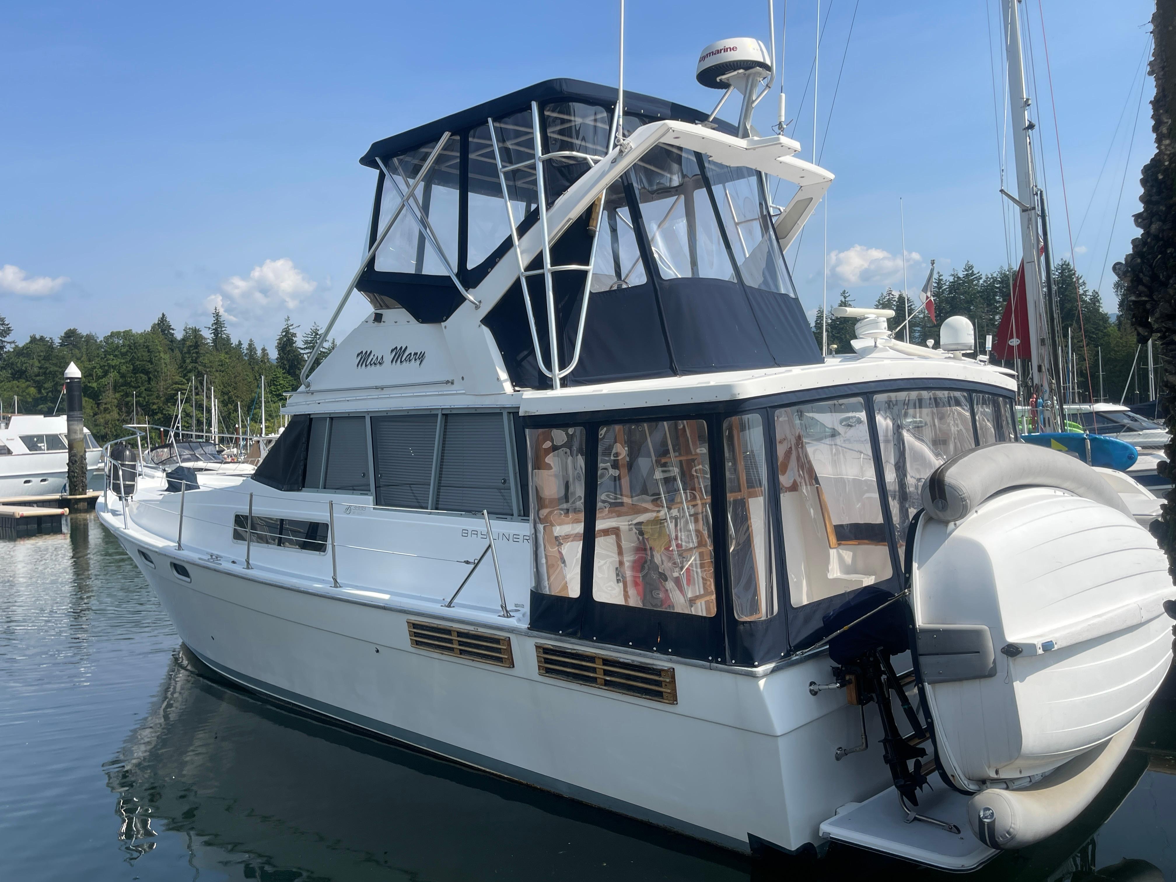 1990 Bayliner 3888 Motoryacht