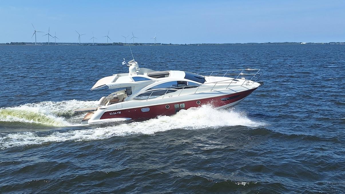 Azimut 43S