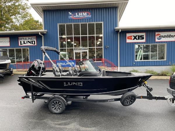 2025 Lund 1775 Impact XS Sport