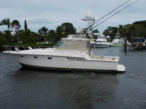 1997 Tiara Yachts Open